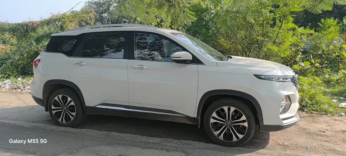 MG HECTOR PLUS TOP MODEL - 5