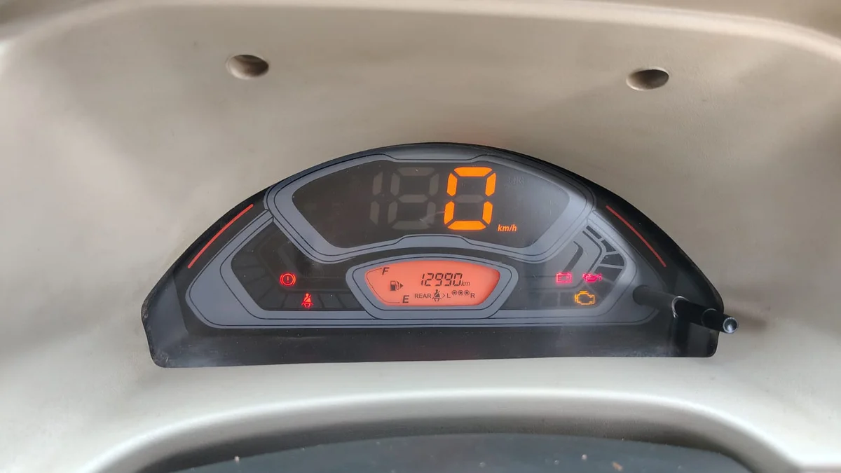 MARUTI EECO 5STR AC - 12