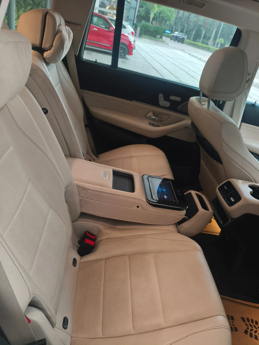 MERCEDES BENZ GLS 400d 4MATIC - 14