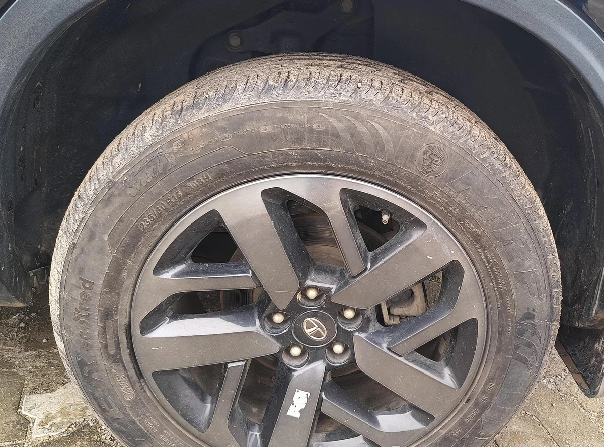 TATA HARRIER XZA+ - 26