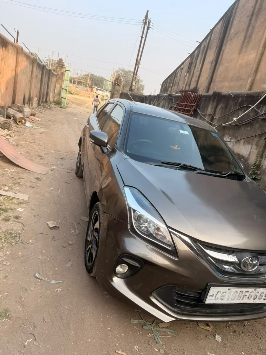 TOYOTA GLANZA G (MT) - 2