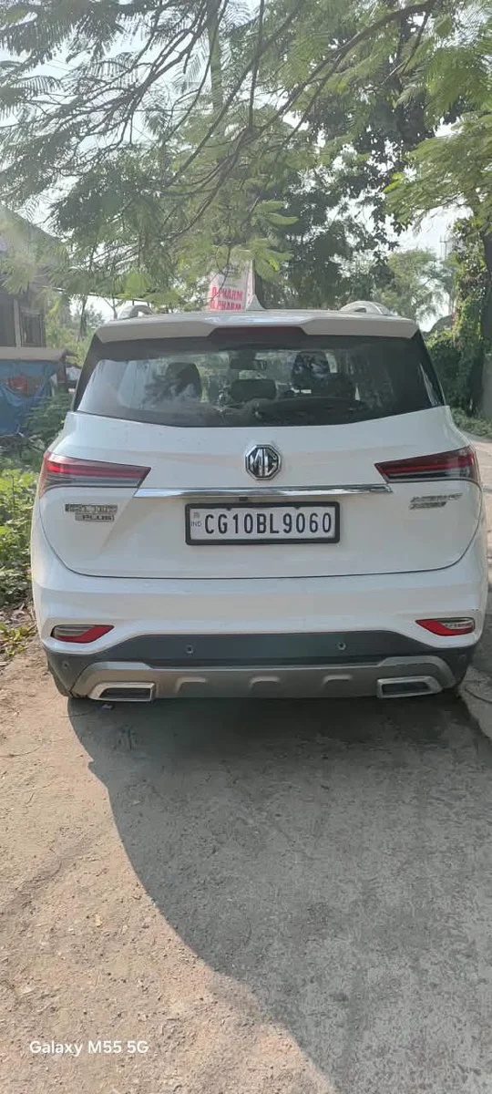 MG HECTOR PLUS TOP MODEL - 3