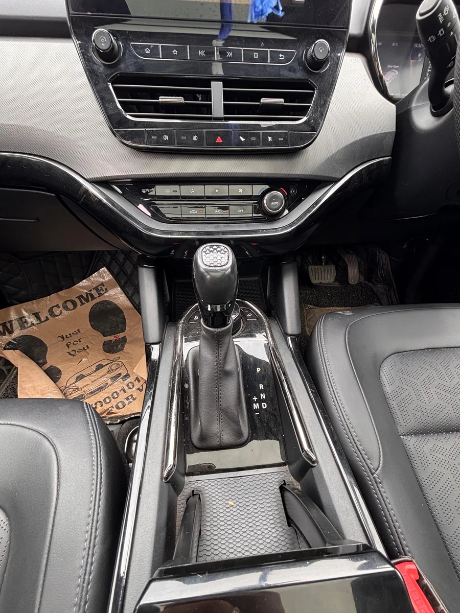 TATA HARRIER XZA+ 2.0 - 15