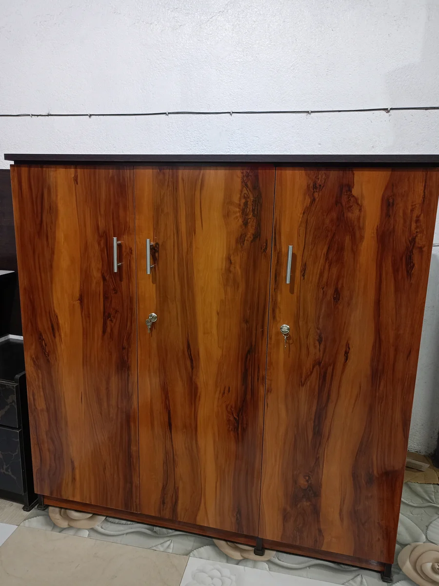 3 door wardrobe 4/4