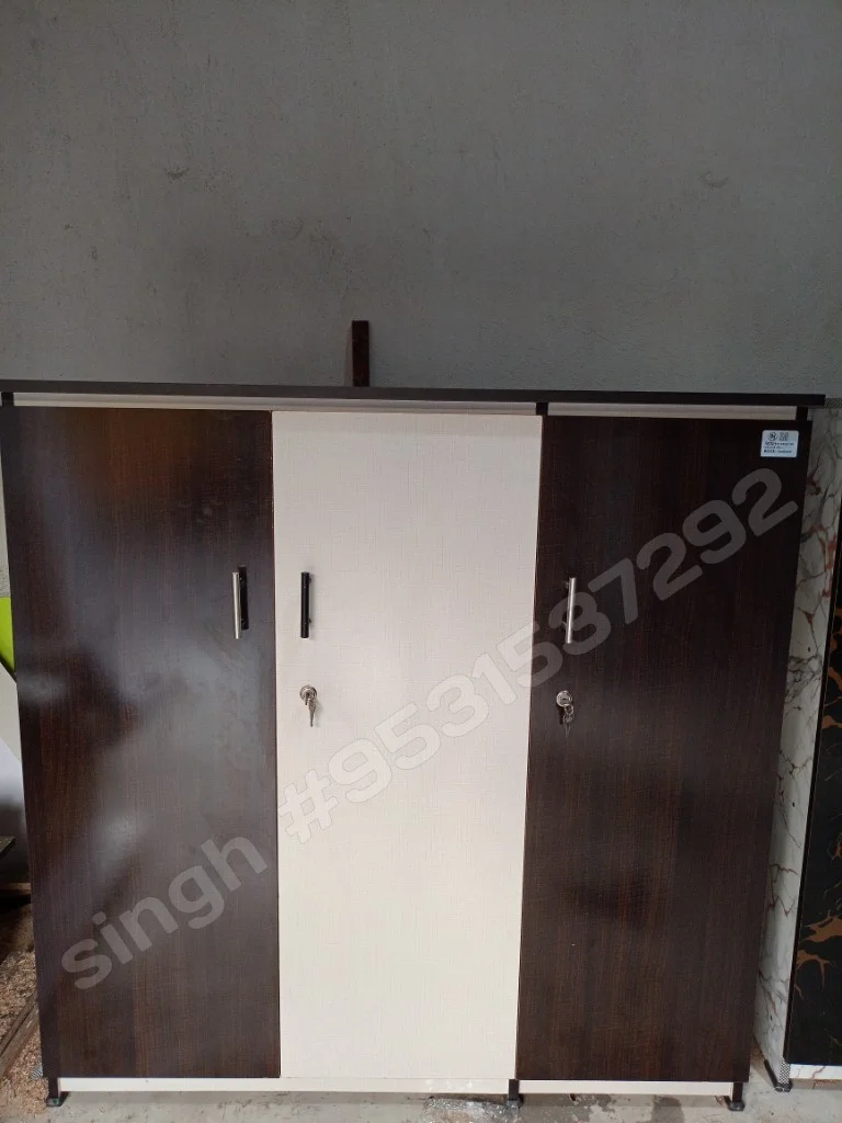 3 door wardrobe 4/4