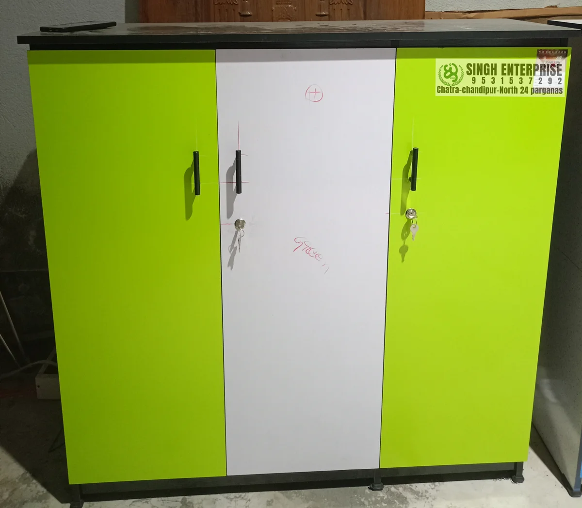 3 door wardrobe 4/4