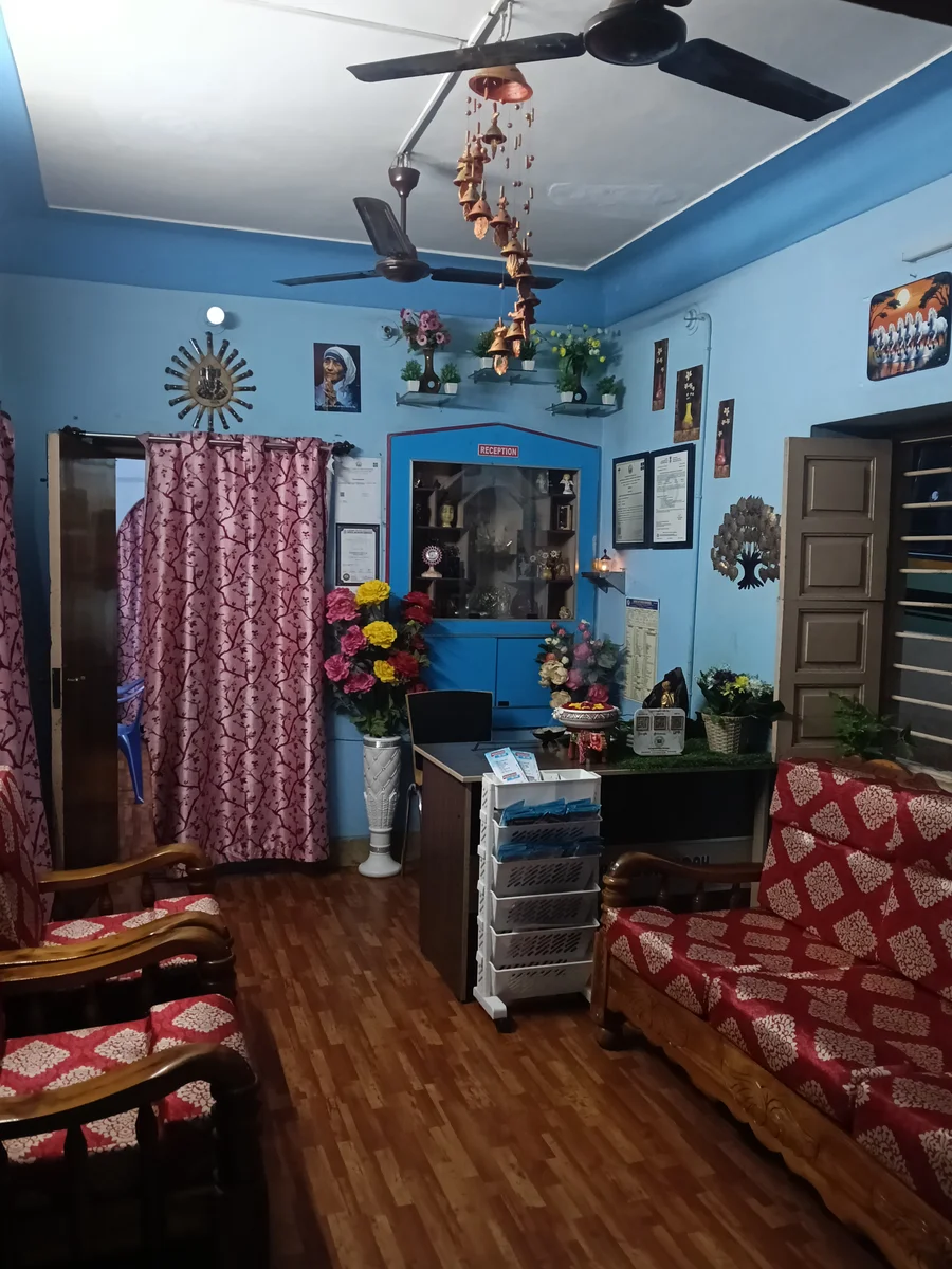 Bright, welcoming reception