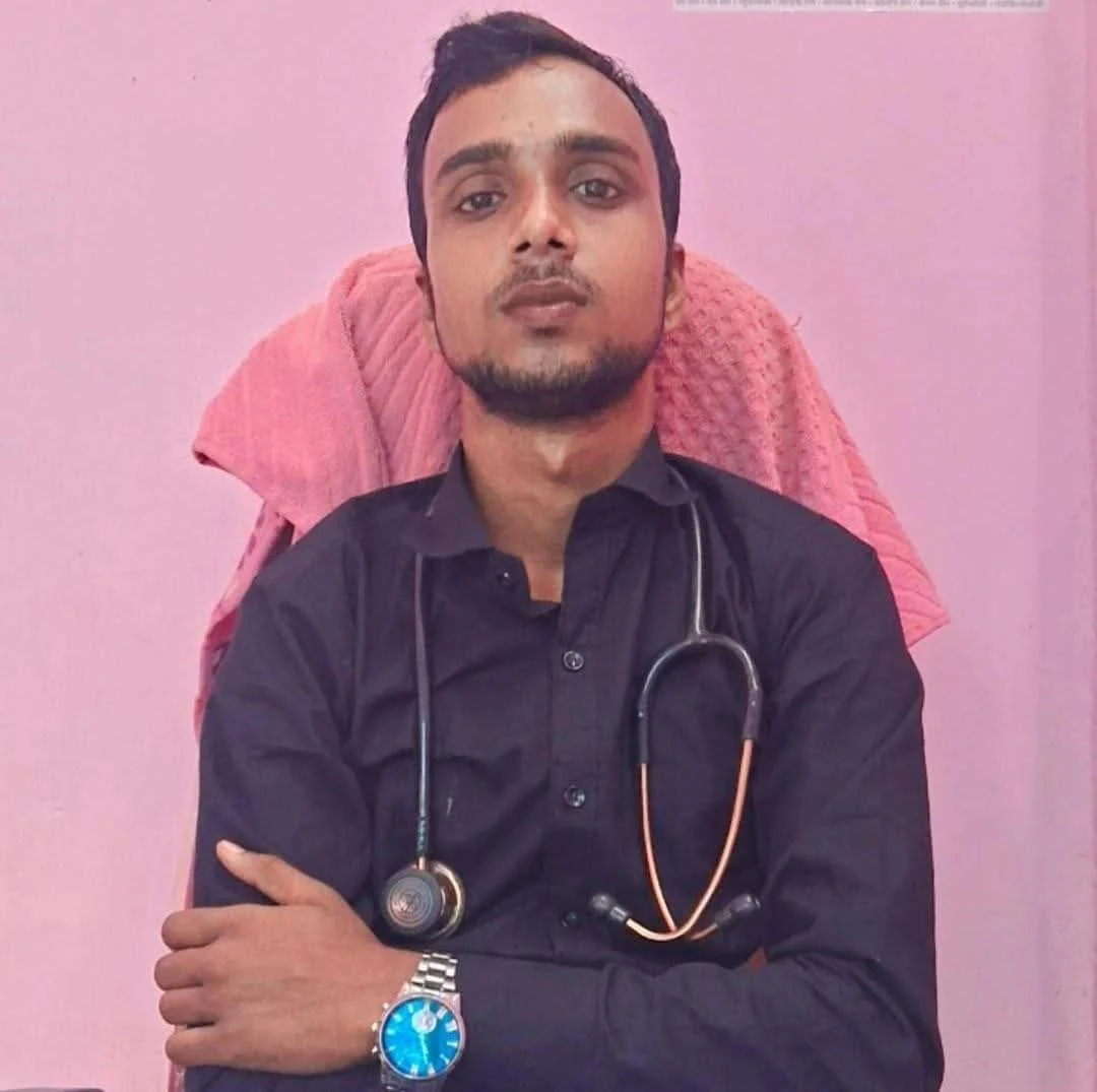 DIRECTOR RAVINDRA KUMAR YADAV