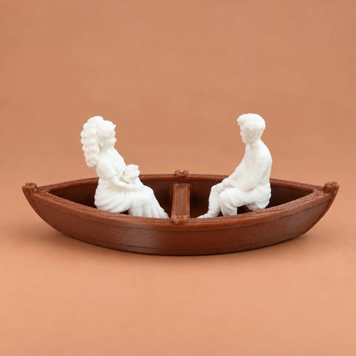 Boat with Couple 100mm