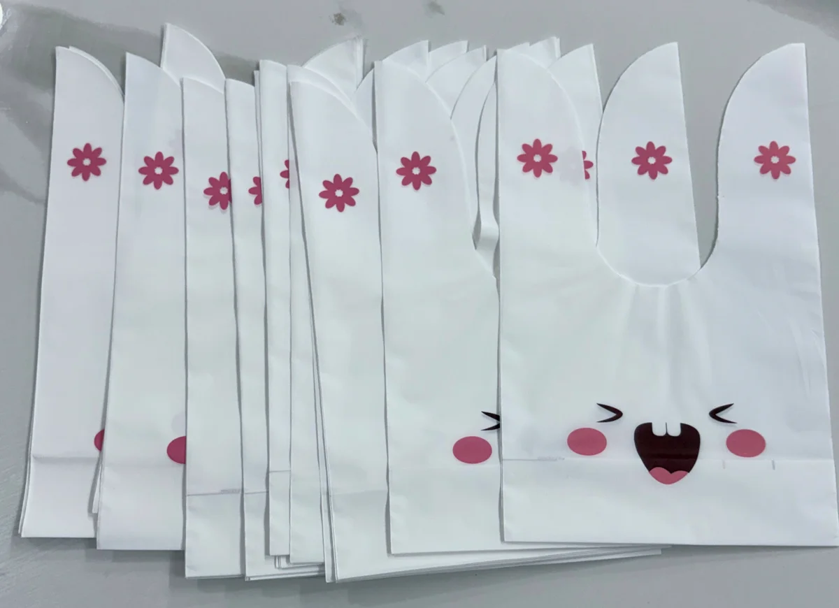 10pc white and pink rabbit  gift Bag with flip 2
