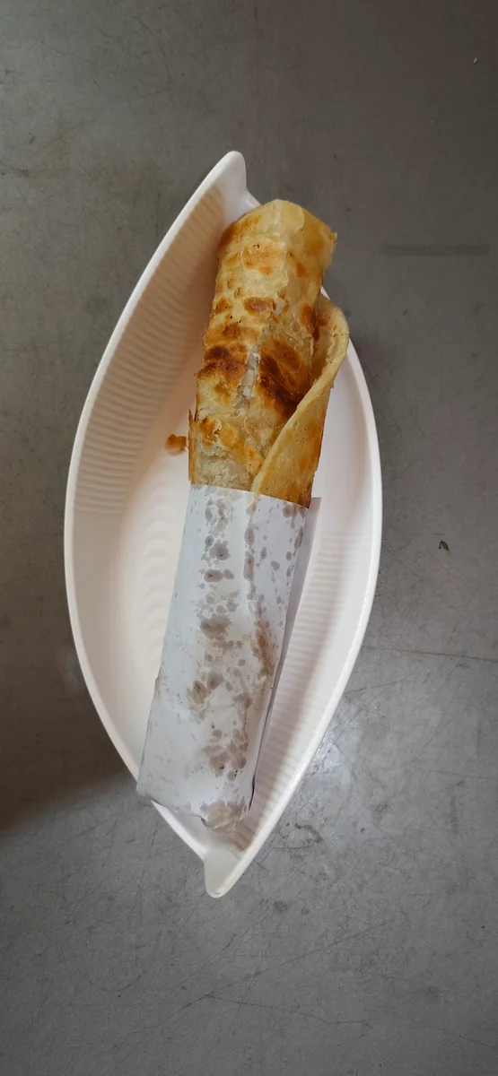 Lachha Egg paneer Roll
