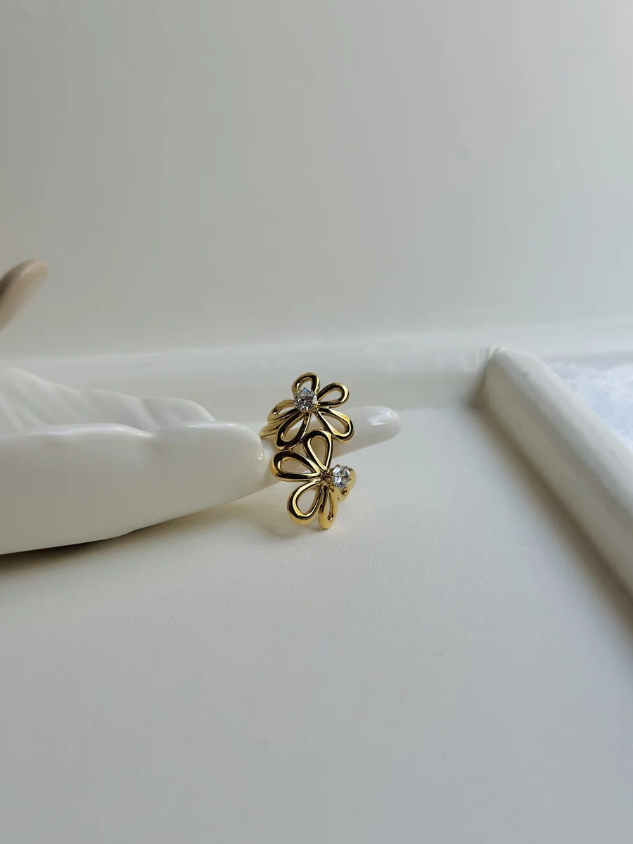Golden Bloom Duo Ring 4