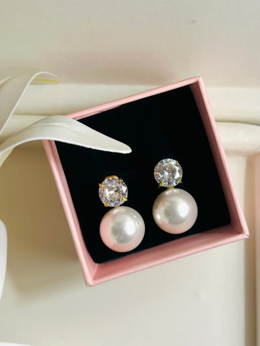 Premium Pearl Diva Earrings