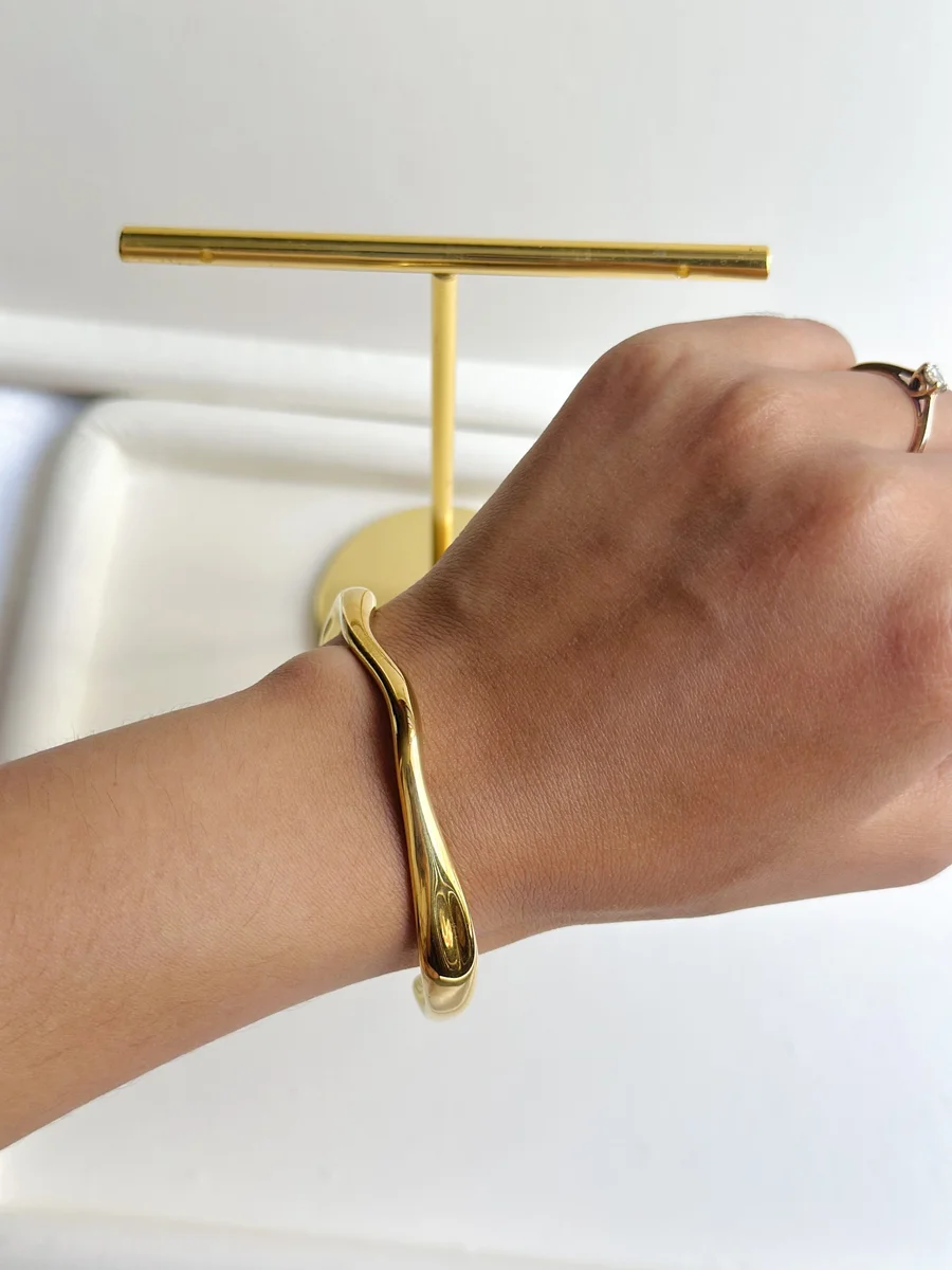 Luxe Ripple Bracelet 2