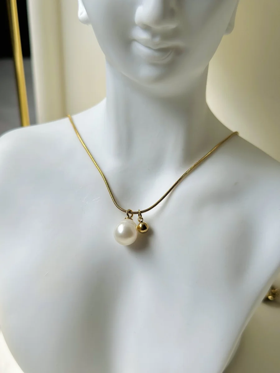 Caramel Pearl Necklace