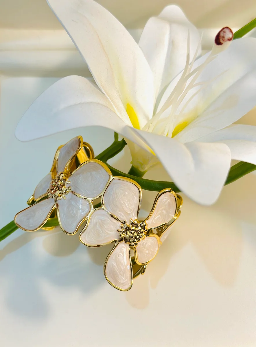 Daisy Cuff Bracelet 3