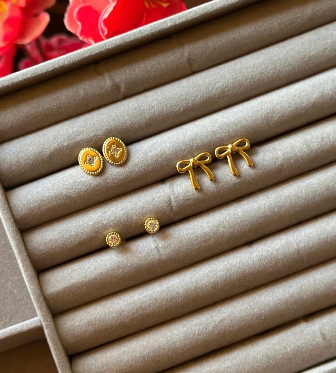 Golden Studs 2