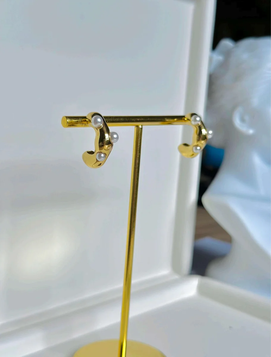 Pearly Earrings