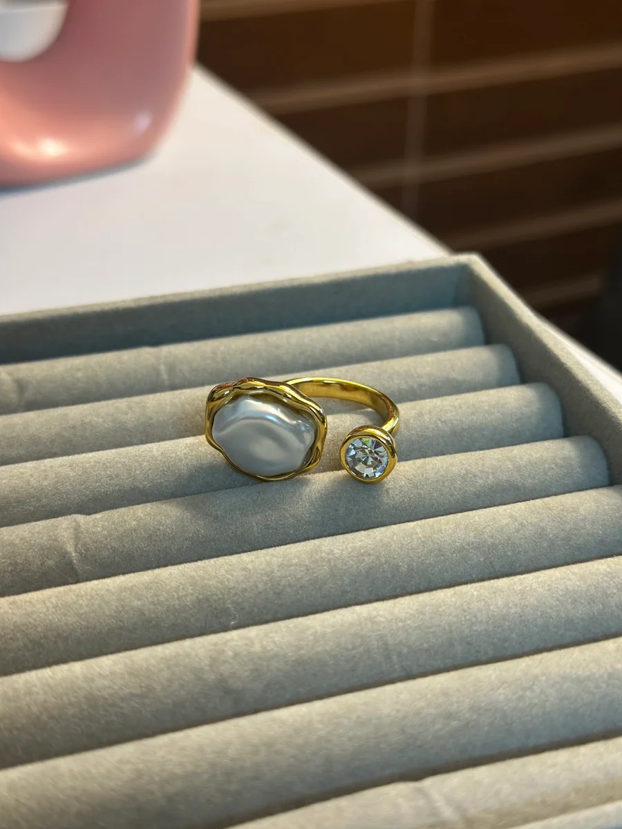 Premium Pearl and Stone Ring
