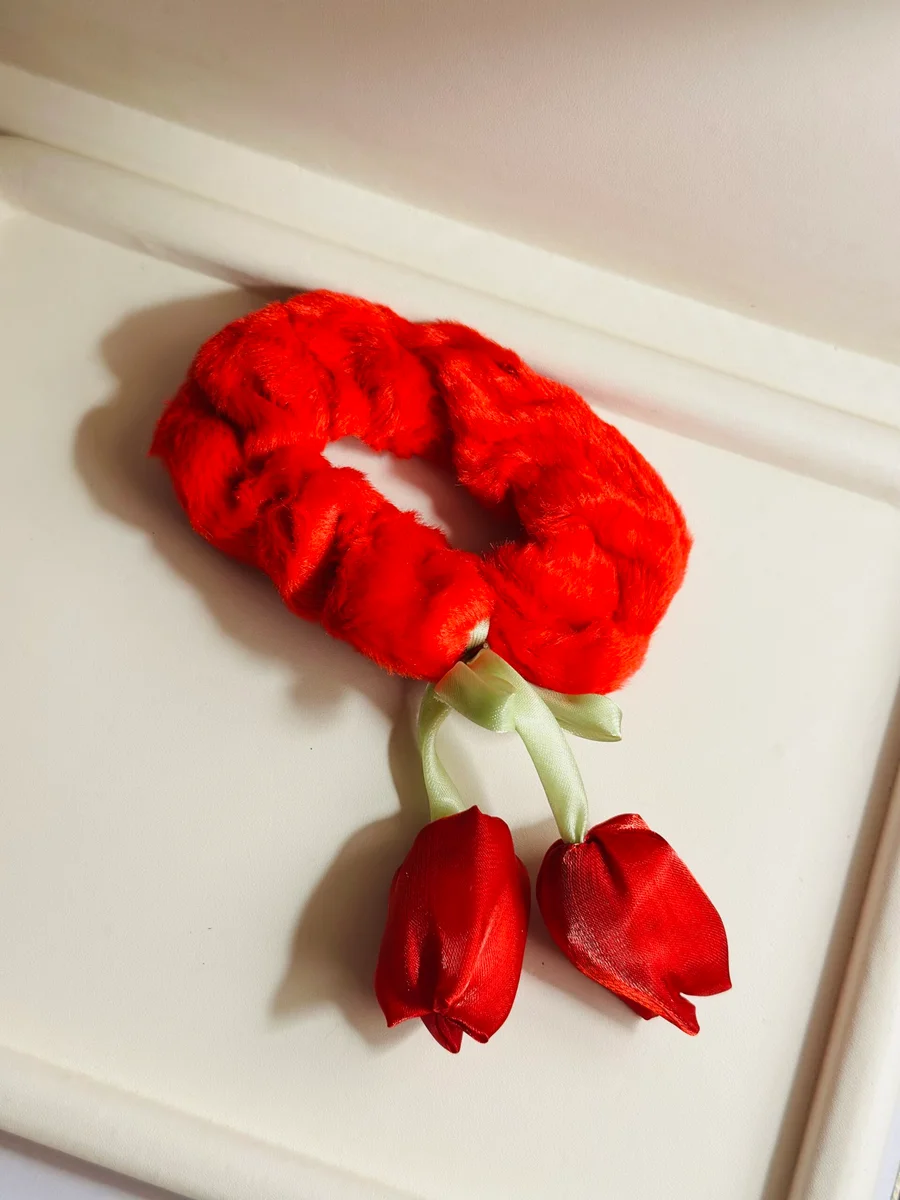 Tulip Hair Tie 3