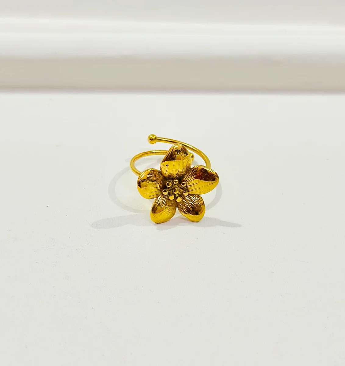 Statement Flower 3