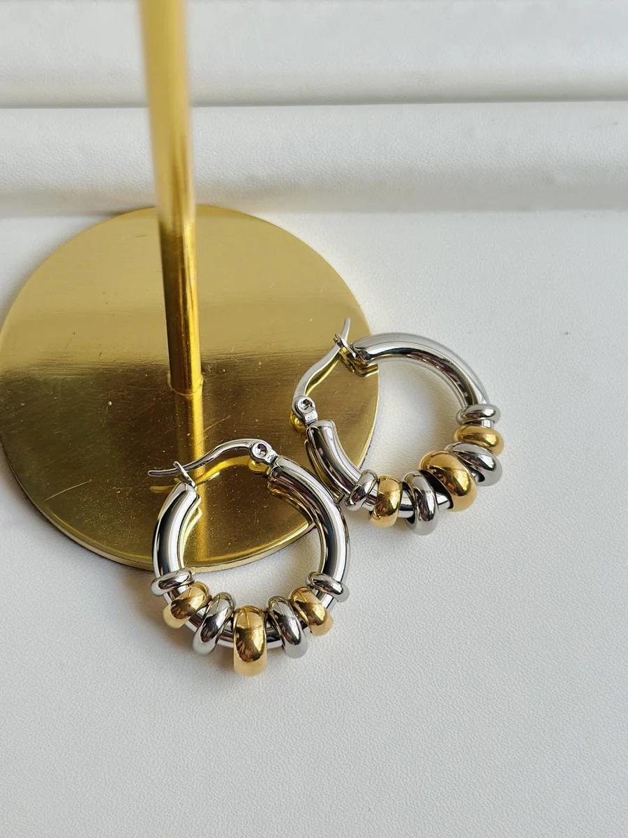 Mixed Mood Hoops 2