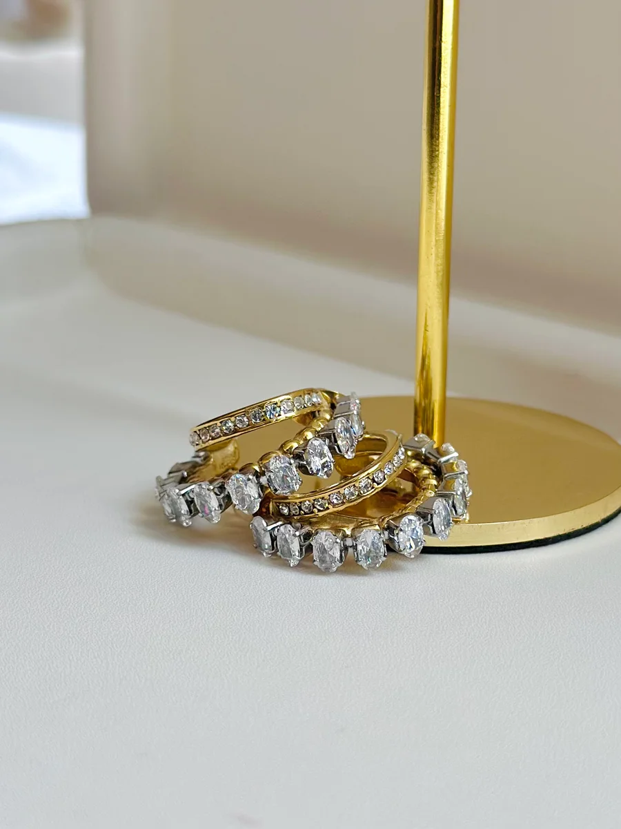 Luxe Glimmer Earrings