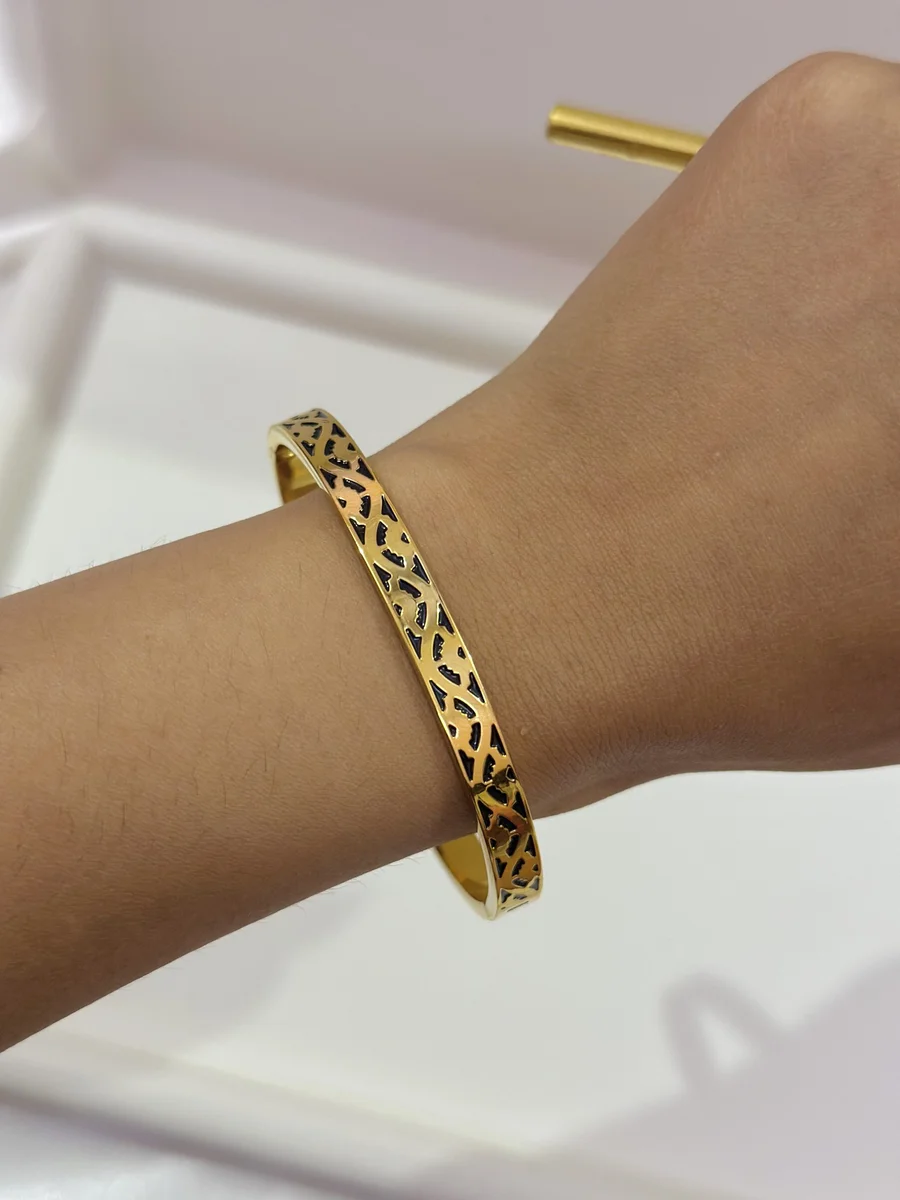 Corporate Girly Bracelet 4