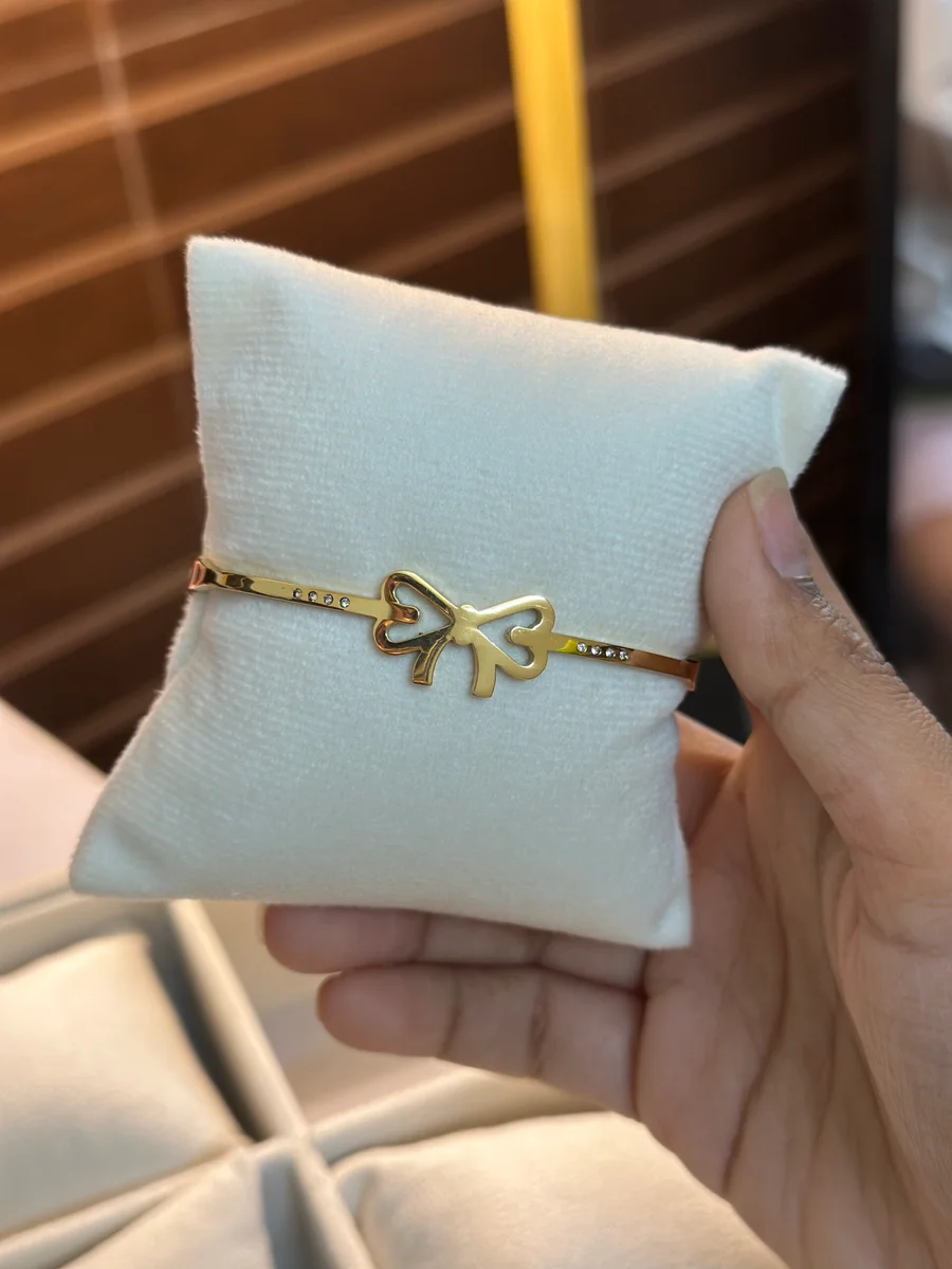 Golden Bow Bracelet