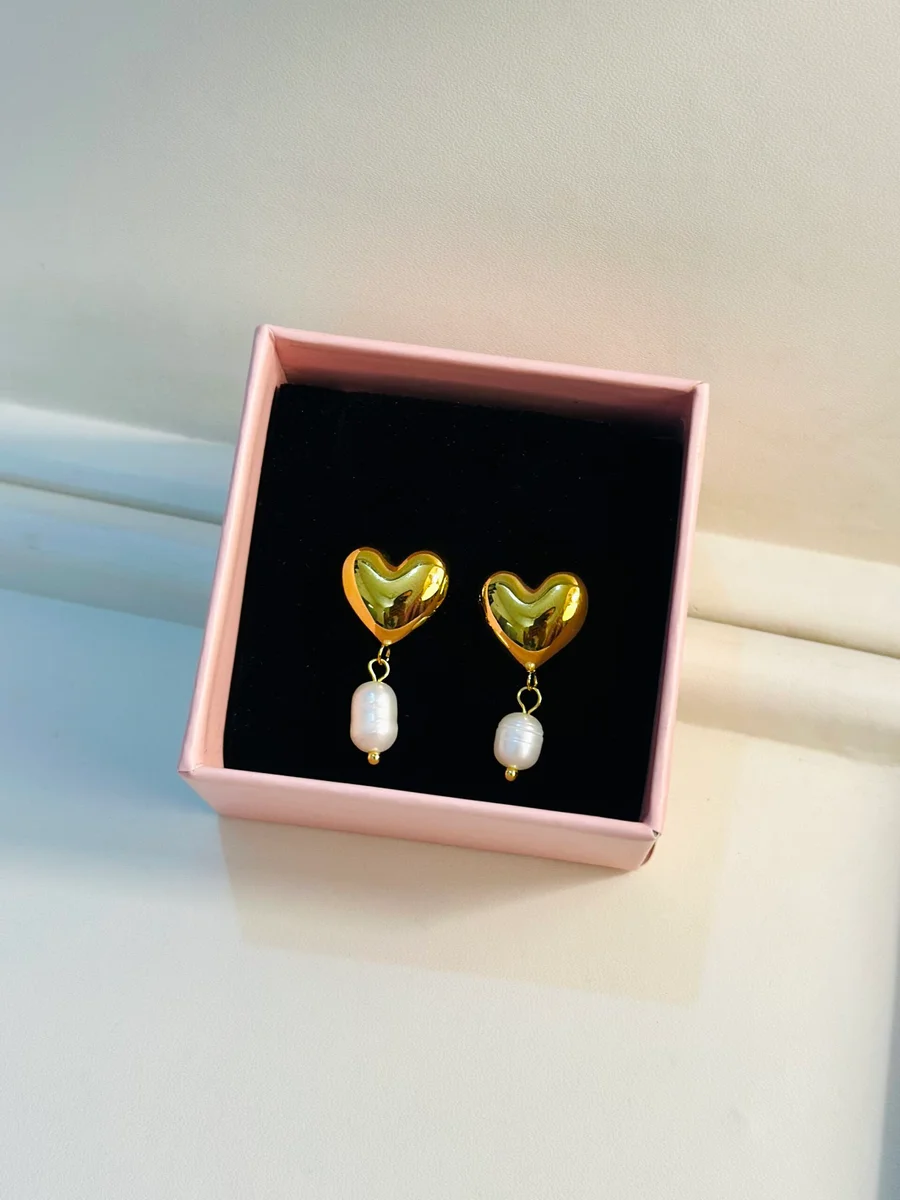 Golden Heart Earrings 3