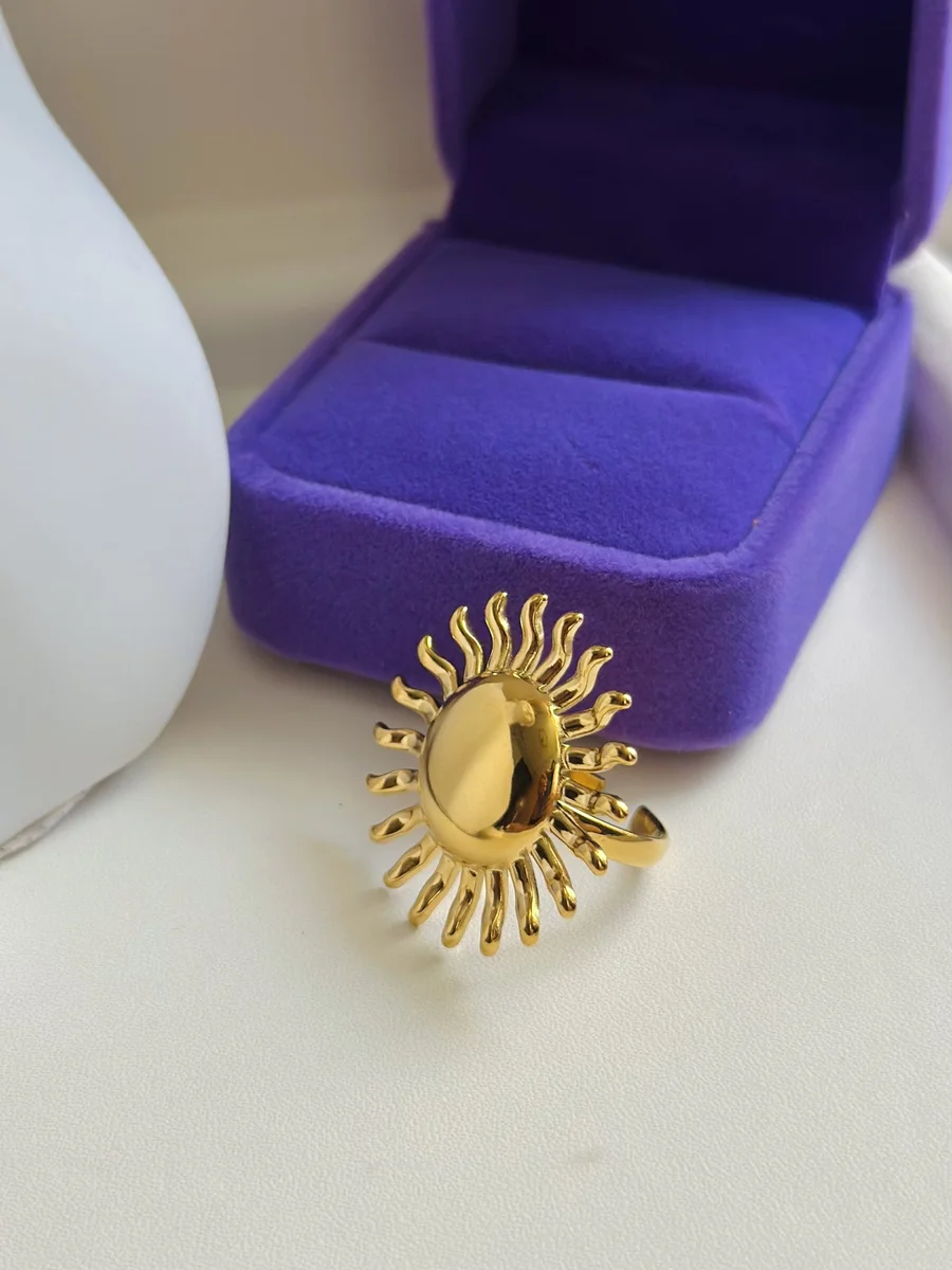 Solar Flare Statement Ring 4