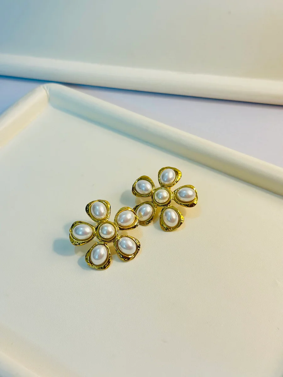 Pearls Flower Earrings 2