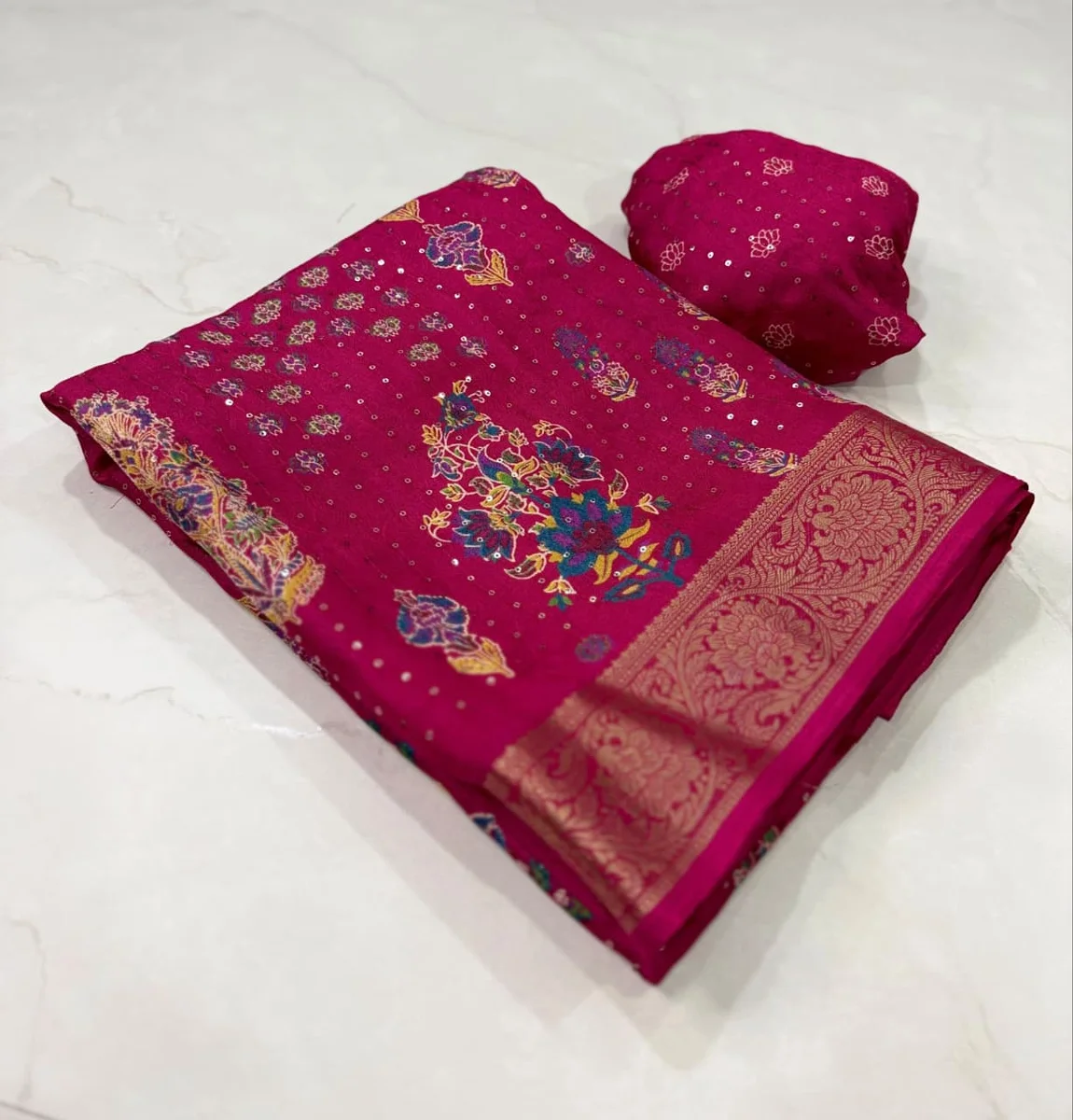 LV7075CN241026-5 Marsh Mellow Silk Saree 11