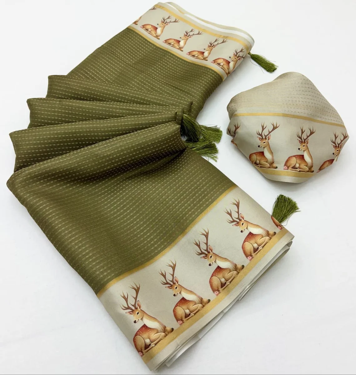 Chhavi Tusser – Soft Tussar with Bentex border, small Zari checks & tassels + matching blouse piece