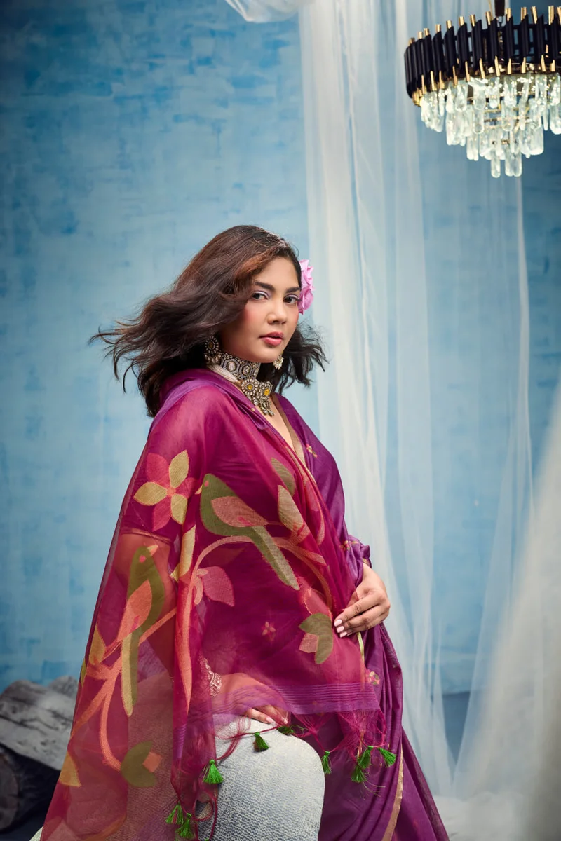 LV248CN151026-2 — Indriya - Series : 001 TO 004 , Saree : Munga Cotton Handloom Weaving , Blouse : Munga Cotton Handloom Weaving , Occasion : Festival wear, Car