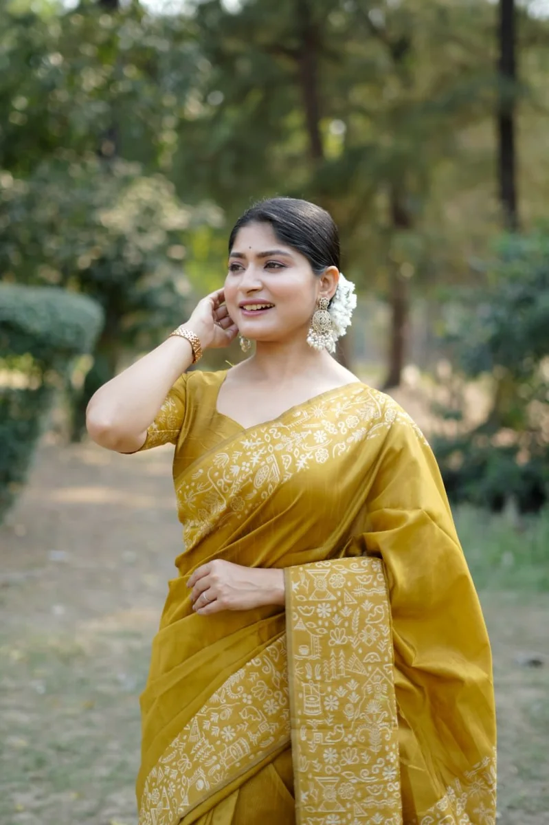 Handloom Raw Silk Saree with rich weaving pallu, unique Gala Border pattern + running blouse piece by www.Laavsee.com