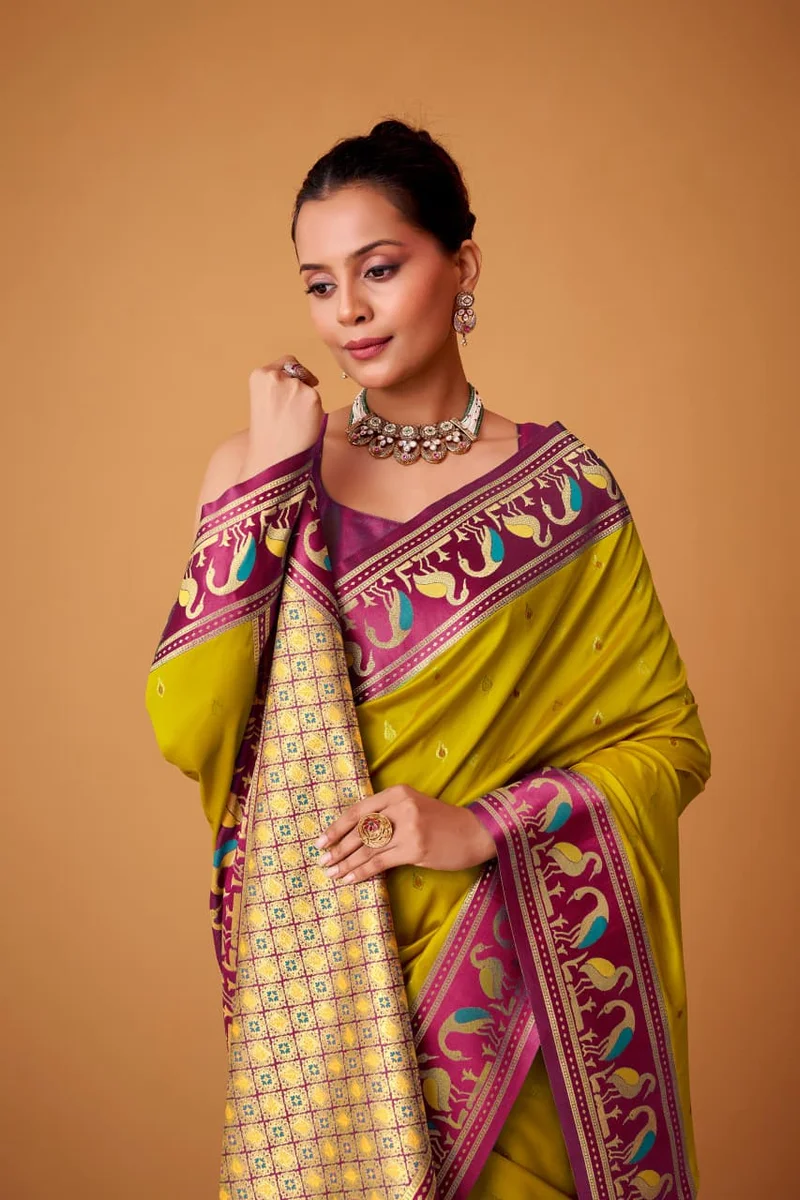 LV207CN171026-1  FLAMINGO SILK – Soft Satin Silk Saree 18