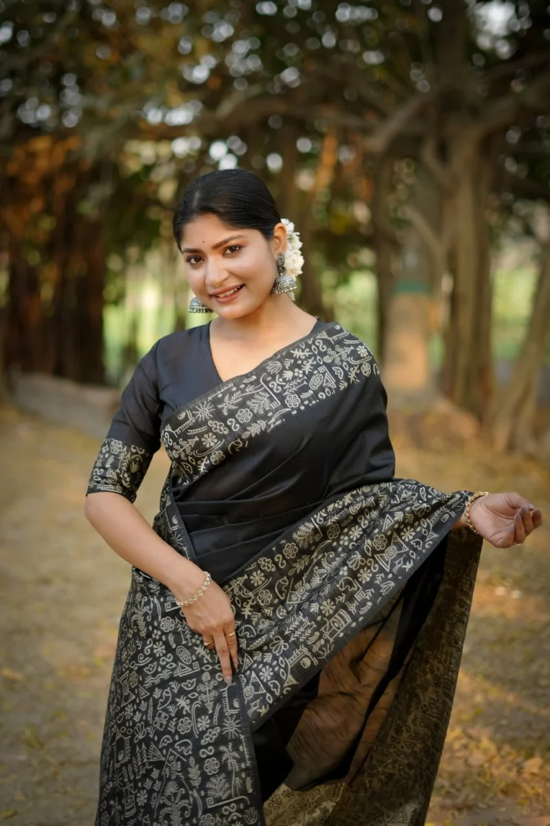 Handloom Raw Silk Saree with rich weaving pallu, unique Gala Border pattern + running blouse piece by www.Laavsee.com