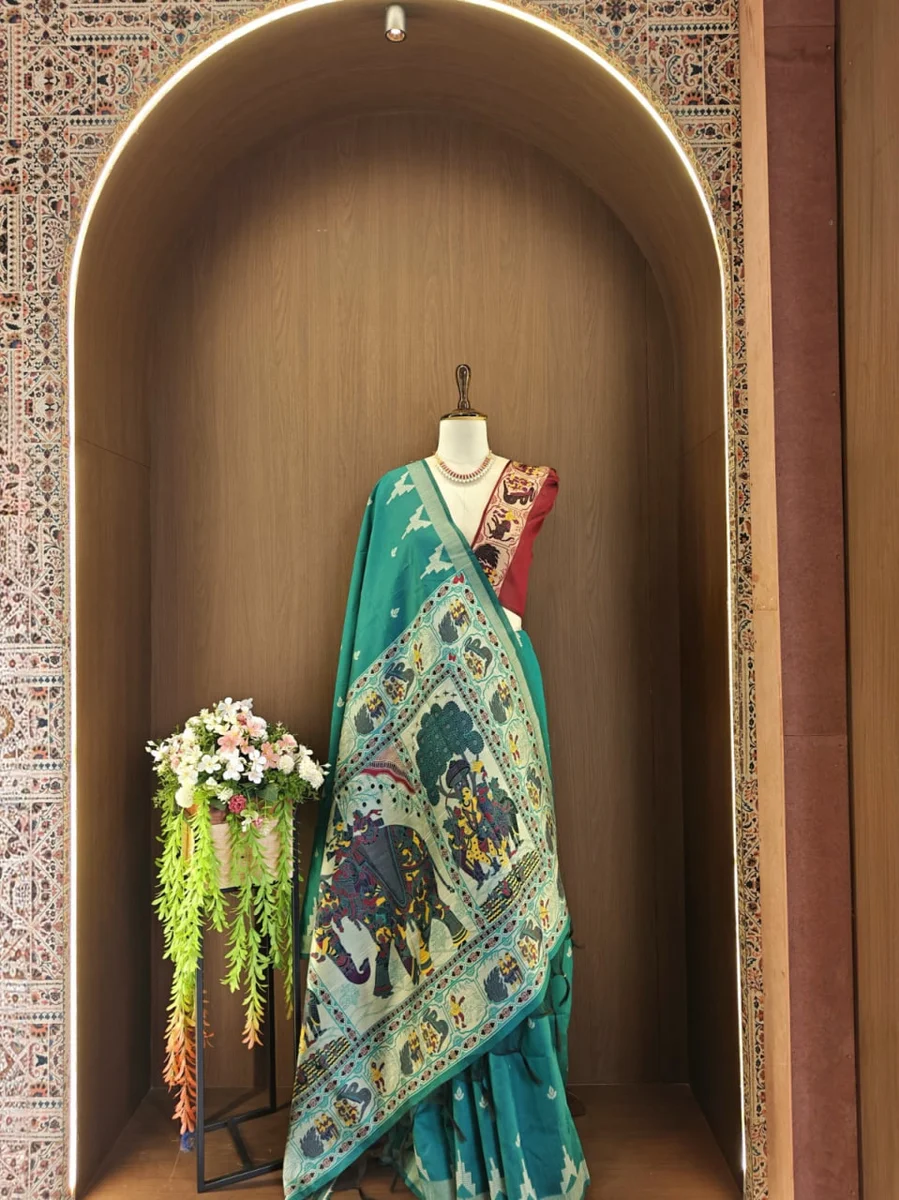 LV202CN151026-6 — HANDLOOM 430 - Raw silk saree with Kalamkari elephant and Kathakali pallu, temple weaving border, all-over butti, contrast blouse, and fancy t