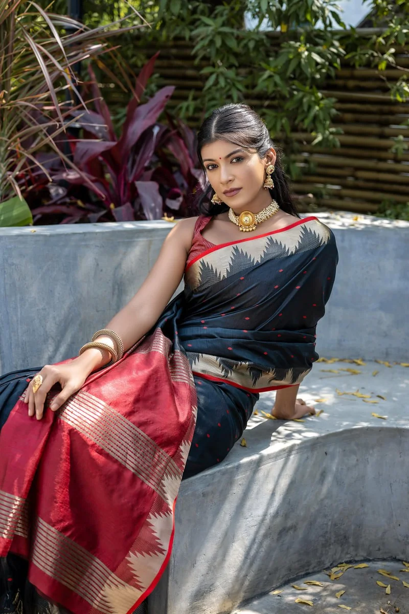 WhatsApp 📞 +917698385113 www.Laavsee.com __ LV202CN151026-1 ✨ Elisha Pyramid – Semi Tussar Silk Saree with all-over Bandhani Butti weaves, traditional temple b