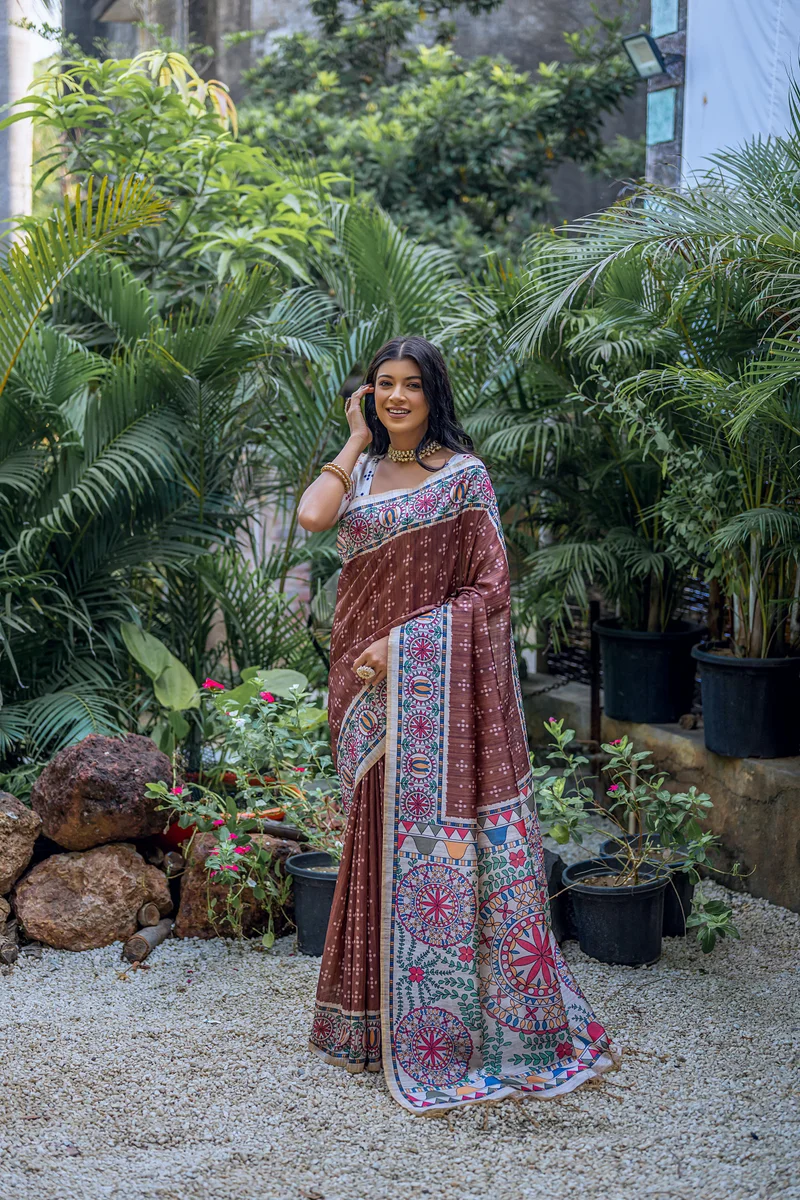 YOGITA MADHUBANI 2 – Soft Tussar Silk with beautiful Madhubani print on pallu & border, classic Bandhani print all over body + contrast blouse piece