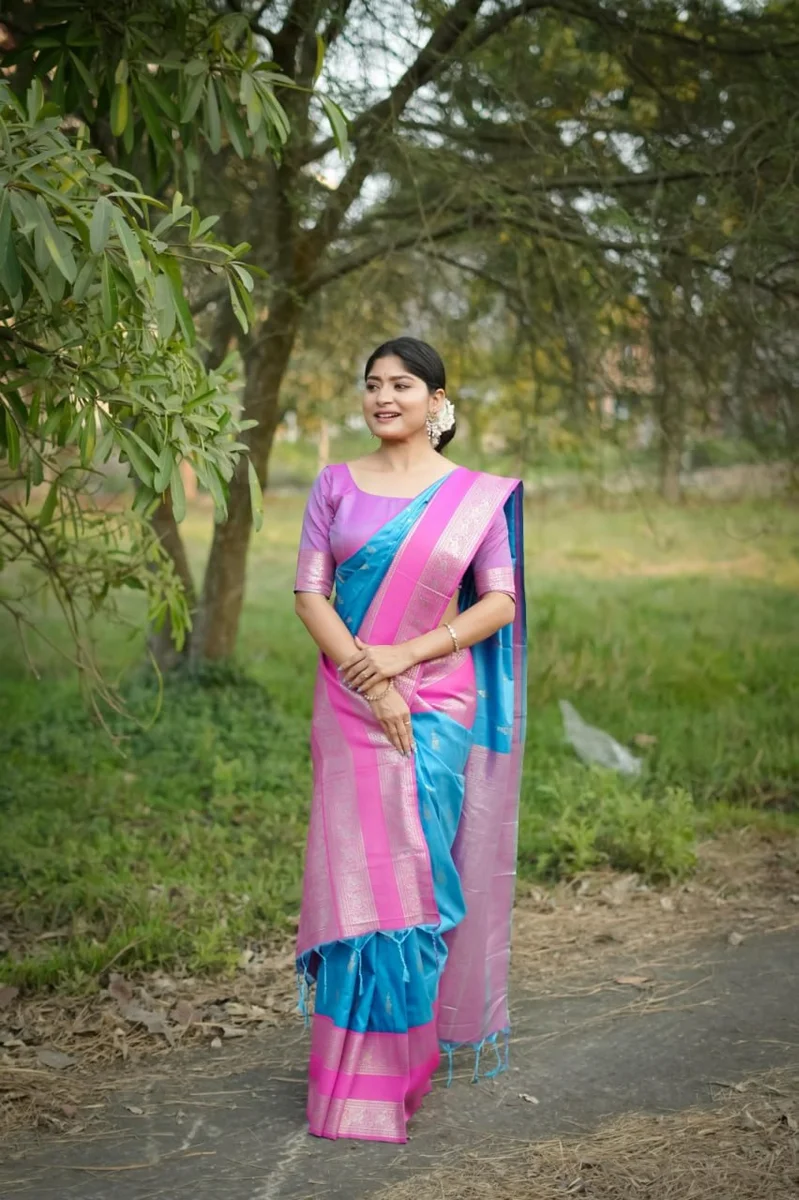 KANCHI BORDER 112 – Premium soft Kanjivaram silk saree with fine Zari weaving pattern by www.Laavsee.com