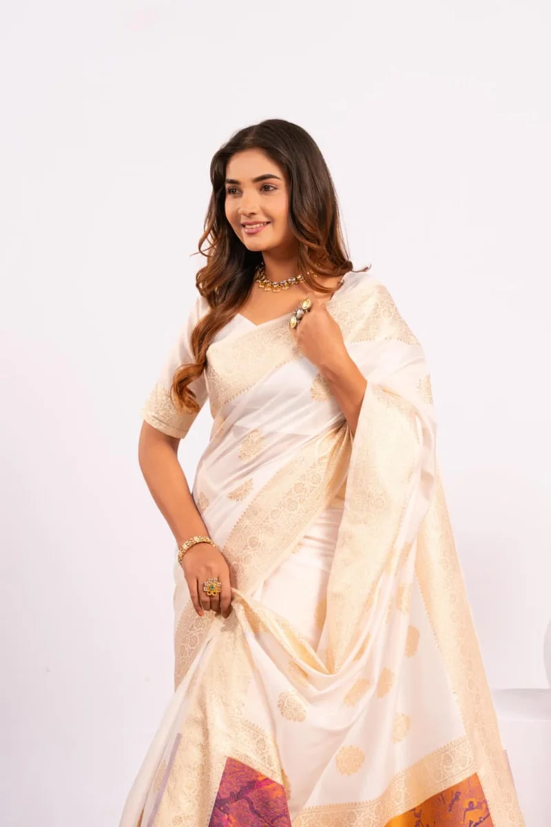 PORTRAIT 641 – Premium soft Banarasi silk saree with exclusive fully Resham weave peacock pallu, fine Zari border + running blouse piece