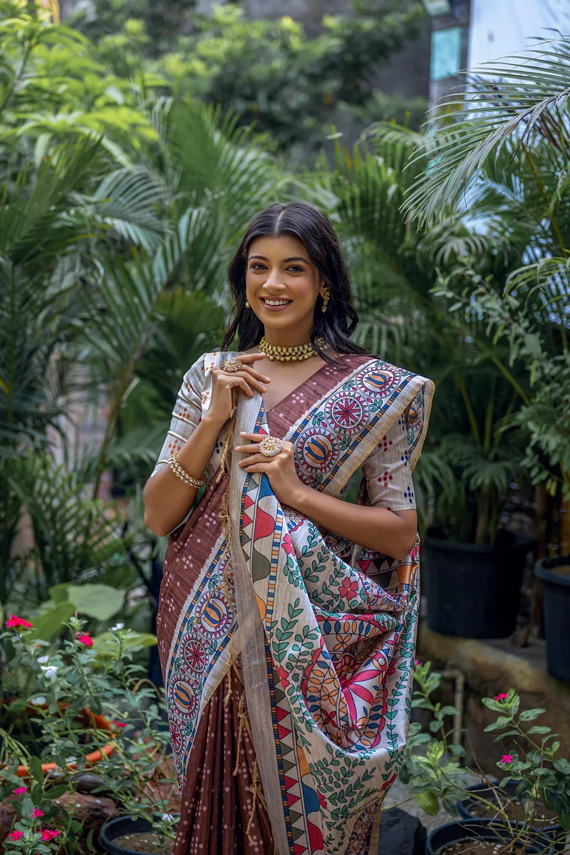 YOGITA MADHUBANI 2 – Soft Tussar Silk with beautiful Madhubani print on pallu & border, classic Bandhani print all over body + contrast blouse piece