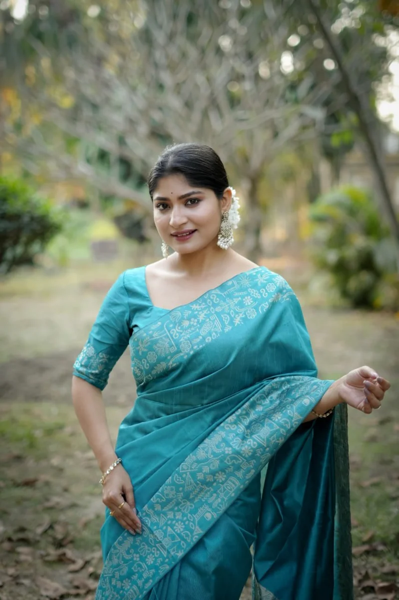 Handloom Raw Silk Saree with rich weaving pallu, unique Gala Border pattern + running blouse piece by www.Laavsee.com