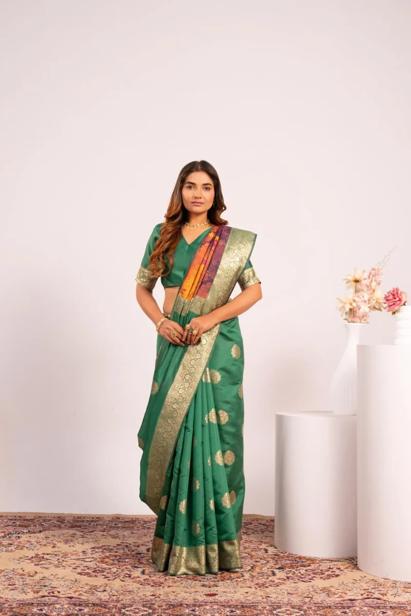 PORTRAIT 641 – Premium soft Banarasi silk saree with exclusive fully Resham weave peacock pallu, fine Zari border + running blouse piece