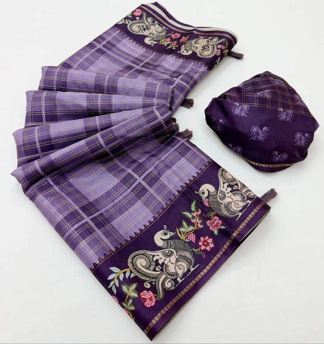 Charvi Tusser – Soft Tussar with Bentex border, Kalamkari pallu & border, small Zari checks, tassels + matching blouse piece