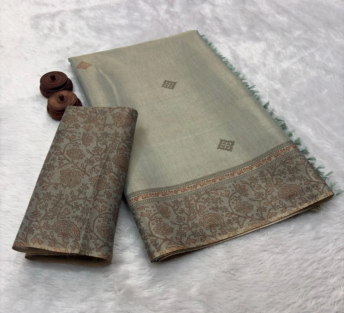 VARTIKA – Soft and shiny Erode Zari Silk with Zari weaving border, two-tone fabric, beautiful Zari-style digital print & attractive tassels on pallu | Blouse: S
