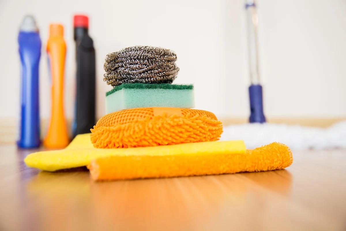 Floor Cleaner (1L) and others