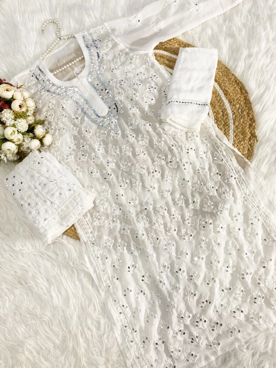 Mirrorwork coord set